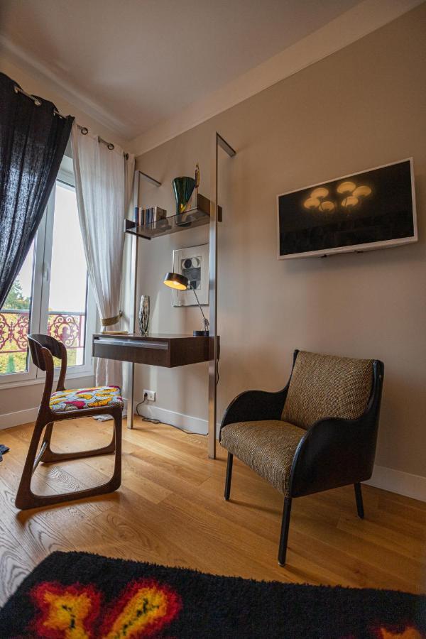 Le Jardin Des Toiles Hotell Triel-sur-Seine Eksteriør bilde